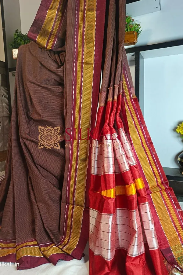 Ilkal_Handloom_Weaved_Special_Mercerised_Cotton_With_Pure_Silk_Pallu_Saree_Saree_Code-_SKL1735