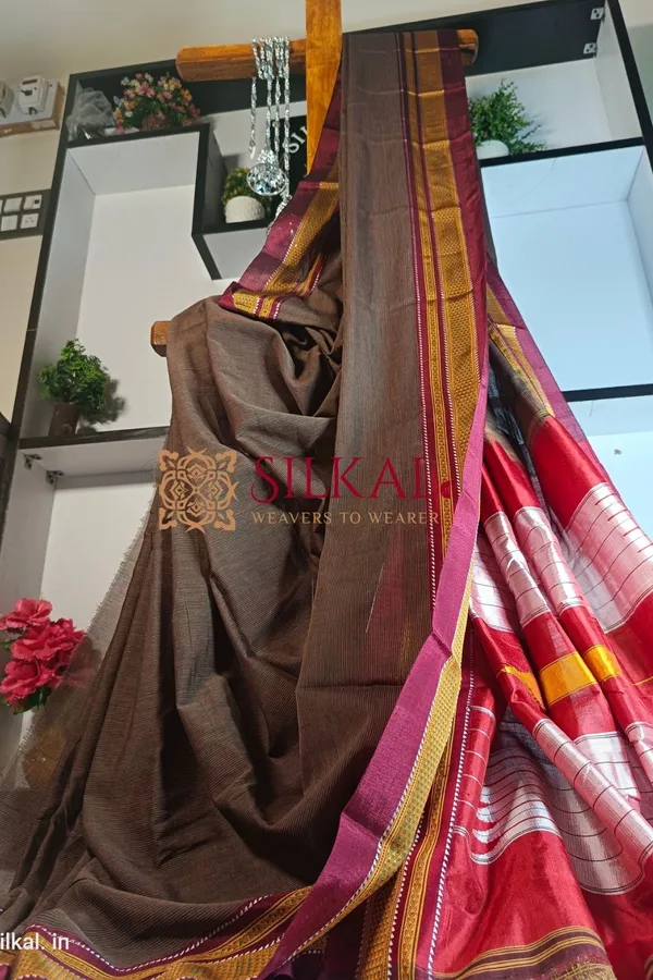 Ilkal_Handloom_Weaved_Special_Mercerised_Cotton_With_Pure_Silk_Pallu_Saree_Saree_Code-_SKL1739