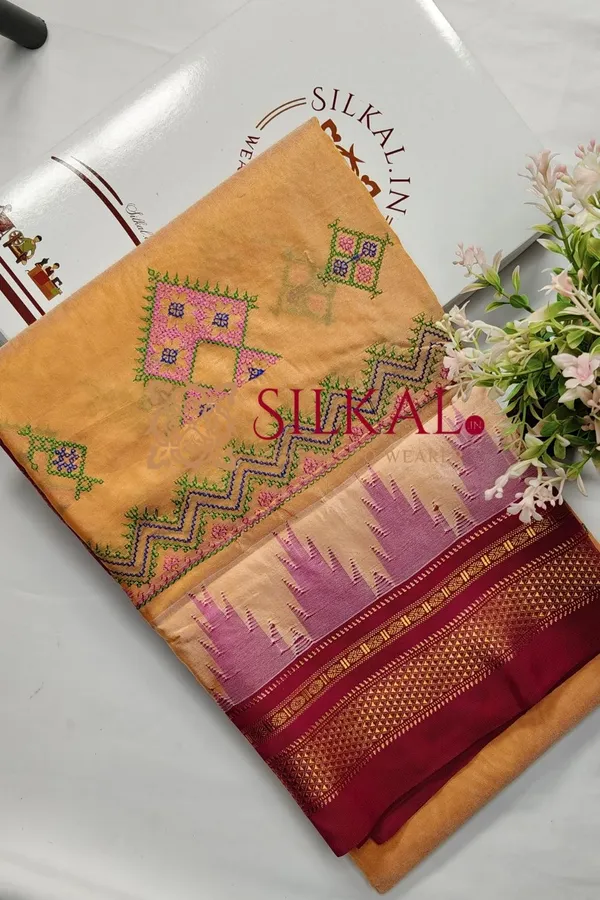 Ilkal_Kasuti_Tample_Border_Sarees_Code-_SKL03655