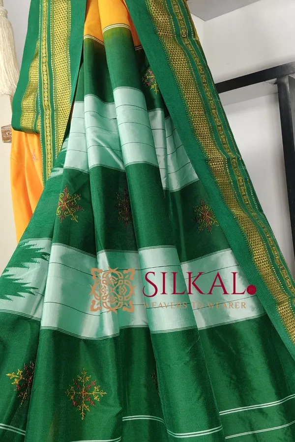 Ilkal_Kasuti_Tample_Border_Sarees_Code-_SKL03668