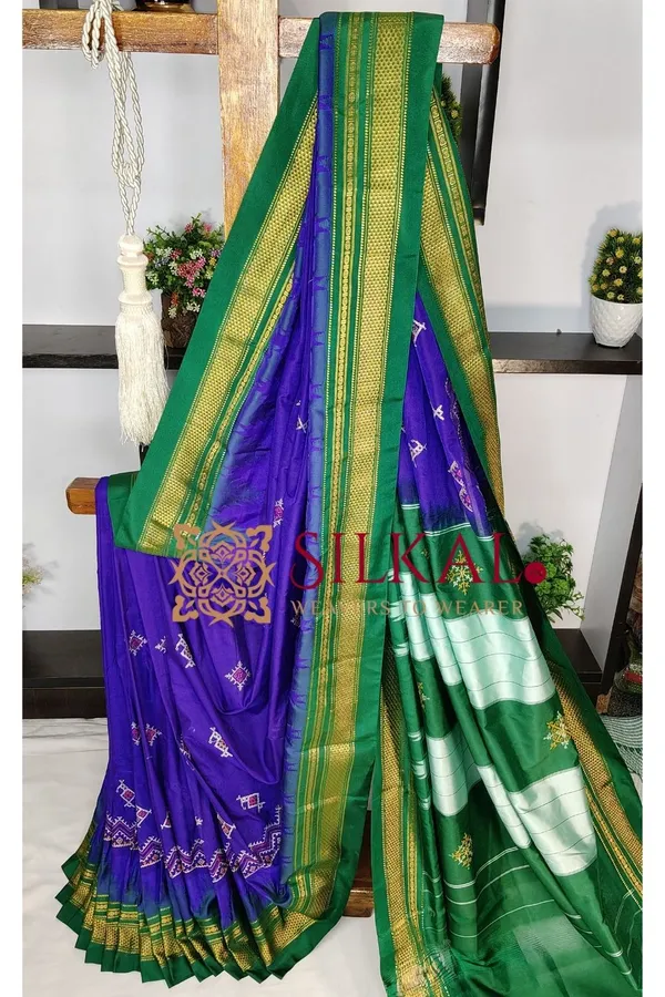 Ilkal_Kasuti_Tample_Border_Sarees_SKL03786
