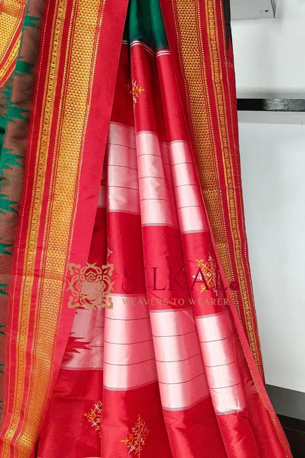 Ilkal_Kasuti_Tample_Border_Sarees_SKL03816