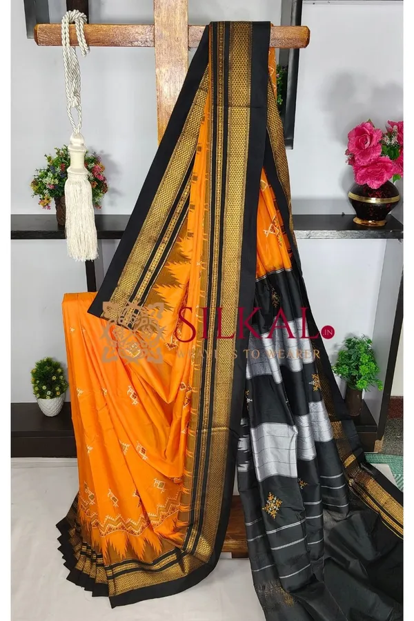 Ilkal_Kasuti_Tample_Border_Sarees_SKL03818