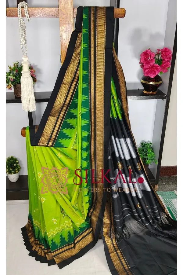 Ilkal_Kasuti_Tample_Border_Sarees_SKL03820