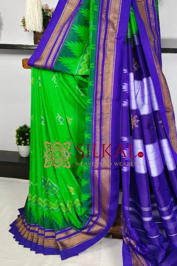Ilkal_Kasuti_Tample_Border_Sarees_SKL03821