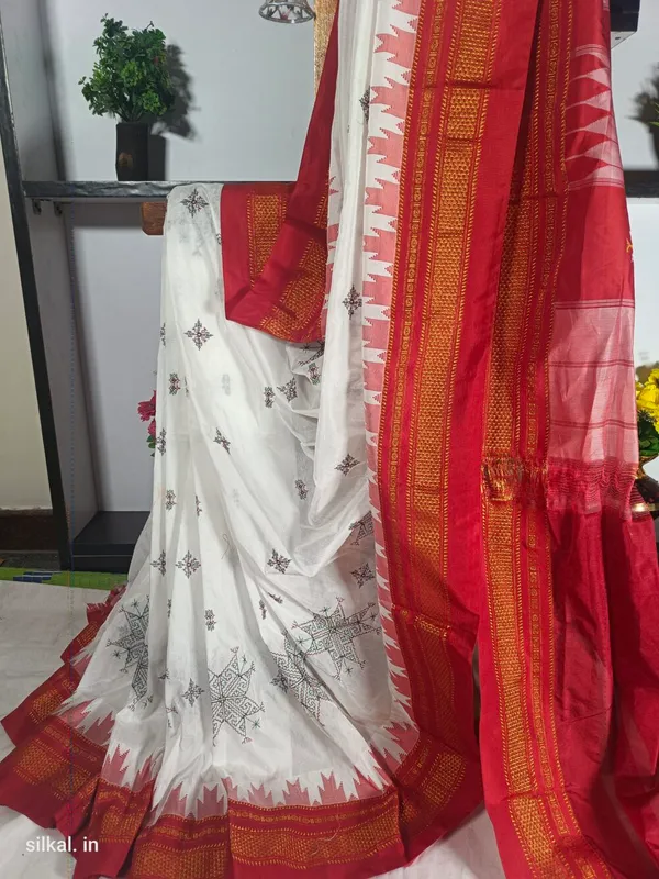 Ilkal_Kasuti_Tample_Border_Sarees_Saree_Code-_SKL1054