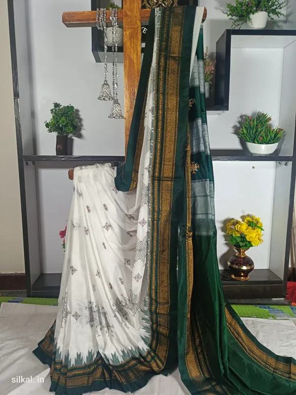 Ilkal_Kasuti_Tample_Border_Sarees_Saree_Code-_SKL1053