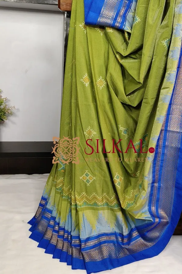 Ilkal_Kasuti_Tample_Border_Sarees__SKL03695