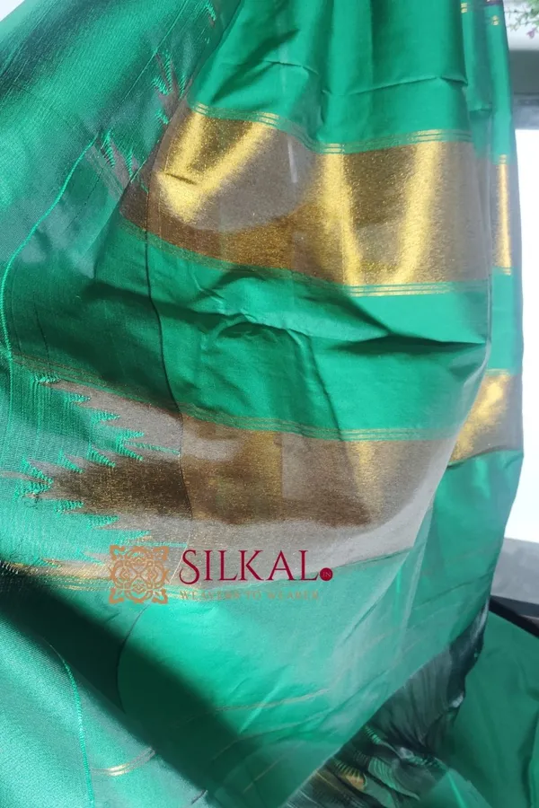 Ilkal_Mercerised_Butta_Cotton_Saree