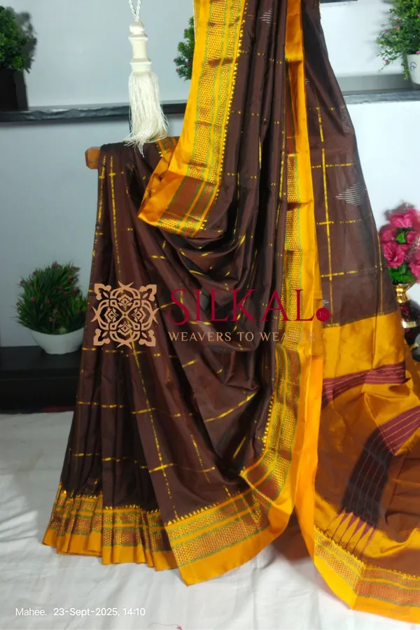Ilkal_Mercerized_Sonamati_Cotton_Butta_Saree_Saree_Code-_SKL1793