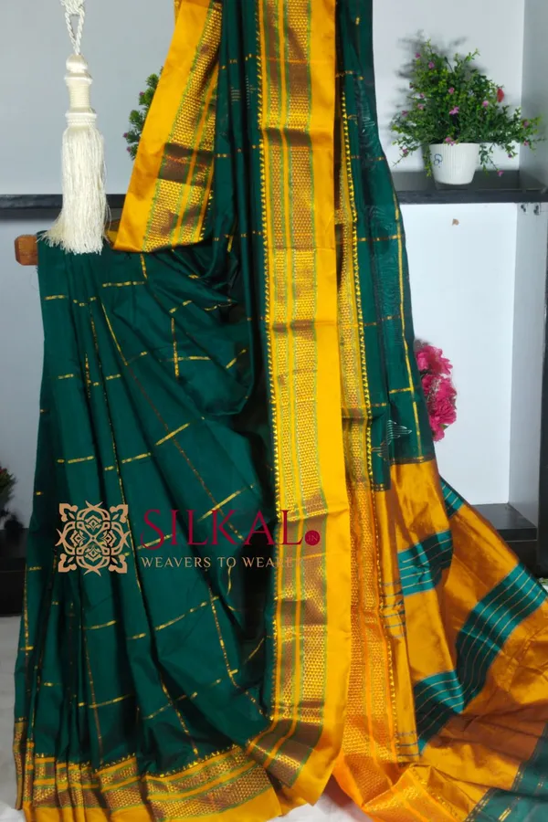 Ilkal_Mercerized_Sonamati_Cotton_Butta_Saree_Code-_SKL1794