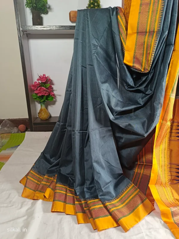 Ilkal_Mercerized_Sonamati_Cotton_Butta_Saree_Saree_Code-_SKL1732