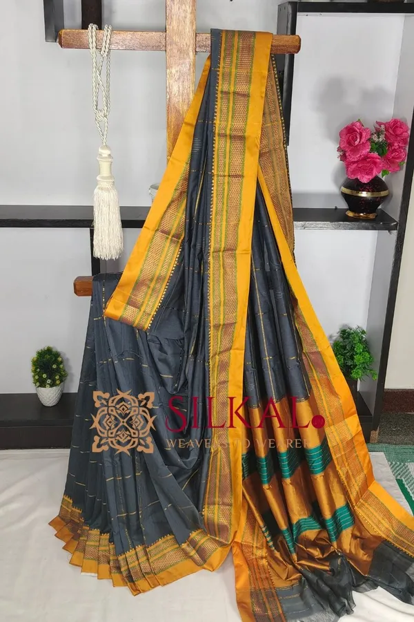 Ilkal_Mercerized_Sonamati_Cotton_Saree__Code-_SKL03823
