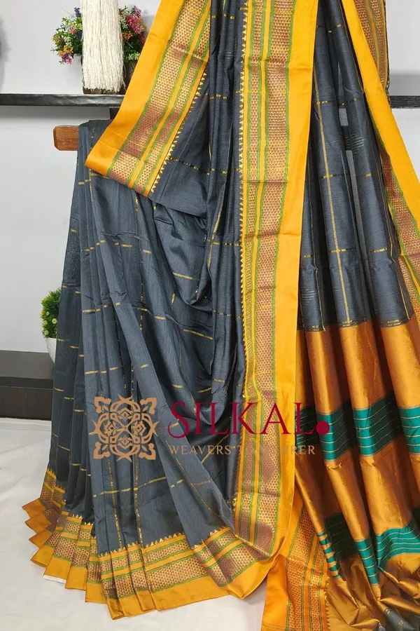 Ilkal_Mercerized_Sonamati_Cotton_Saree__Code-_SKL03823