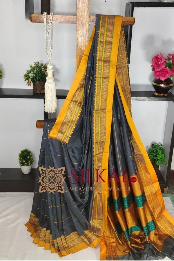 Ilkal_Mercerized_Sonamati_Cotton_Saree__Code-_SKL03823