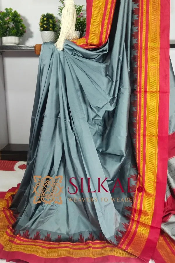 Ilkal_Poly_Cotton_Temple_Gadwal_Plain_Saree_SKL2094