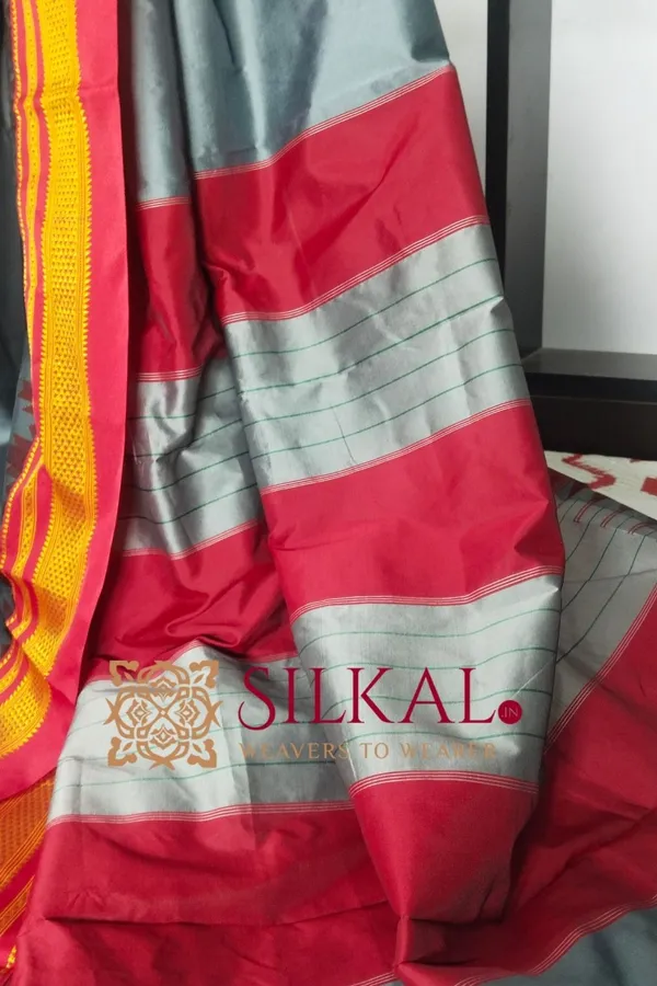 Ilkal_Poly_Cotton_Temple_Gadwal_Plain_Saree_SKL2094