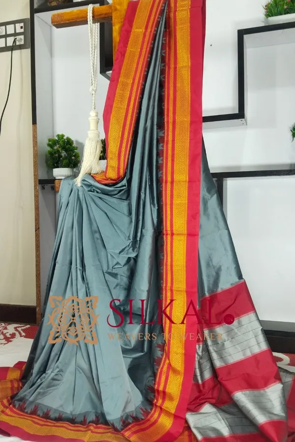 Ilkal_Poly_Cotton_Temple_Gadwal_Plain_Saree_SKL2094