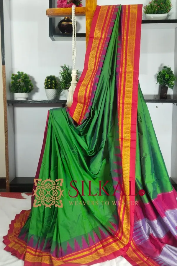Ilkal_Poly_Cotton_Temple_Gadwal_Plain_Saree_SKL3019