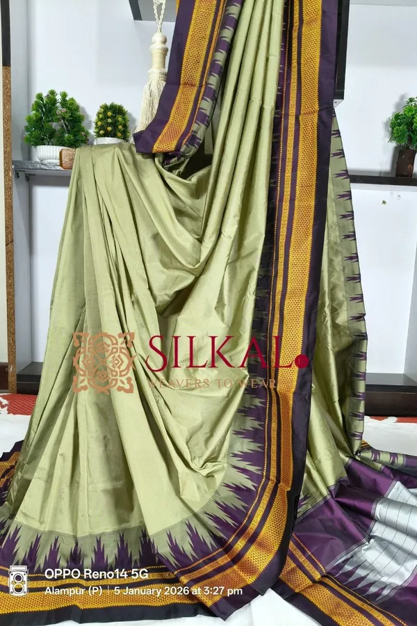 Ilkal_Poly_Cotton_Temple_Gadwal_Plain_Saree_SKL3020