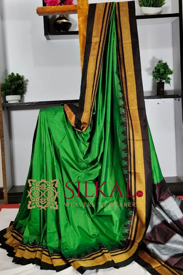 Ilkal_Poly_Cotton_Temple_Gadwal_Plain_Saree_SKL3026