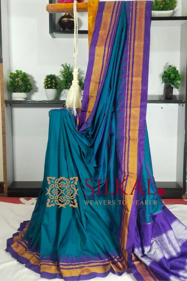 Ilkal_Poly_Cotton_Temple_Gadwal_Plain_Saree_SKL3036