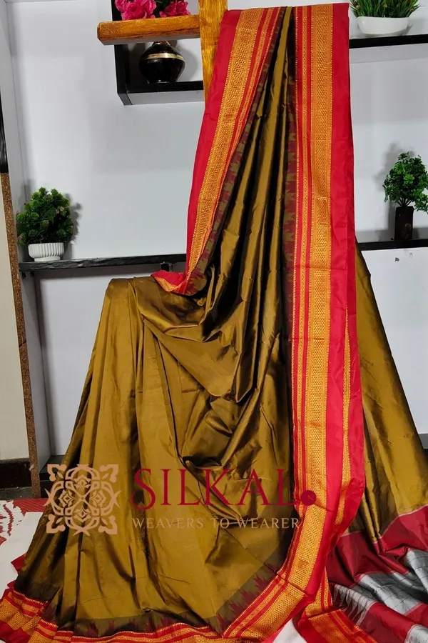 Ilkal_Poly_Cotton_Temple_Gadwal_Plain_Saree_SKL3037