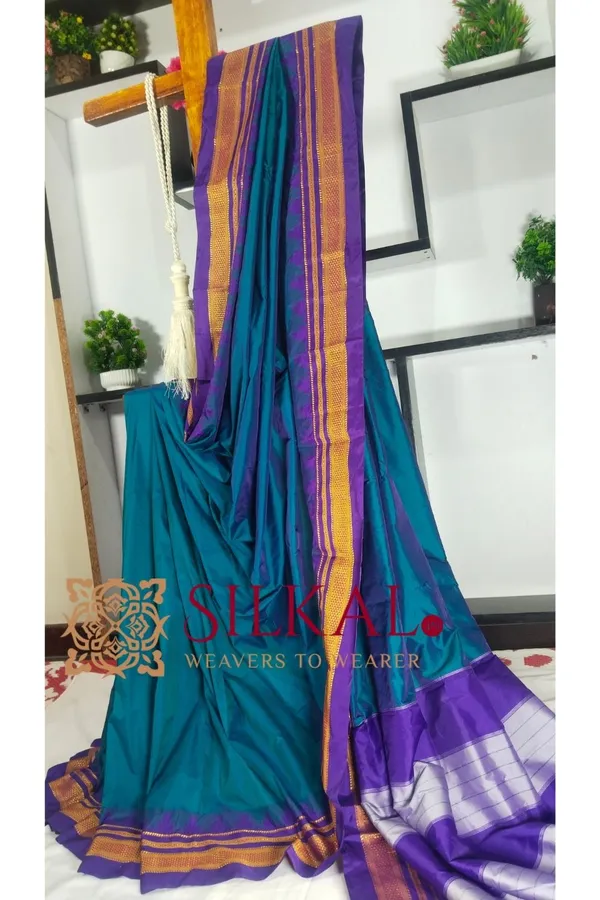 Ilkal_Poly_Cotton_Temple_Gadwal_Plain_Saree_SKL3039