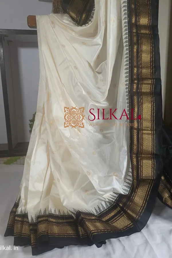 Ilkal_Pure_Silk_Butta_Saree_–_A_Royal_Handloom_Classic_Code-_SKL1469