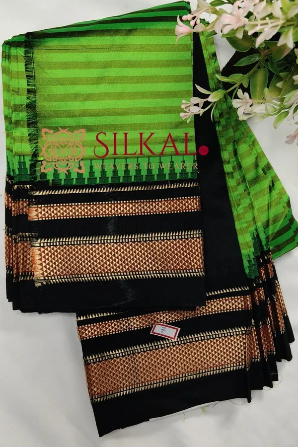 Ilkal_Pure_Silk_Handloom_Temple_Strip_Saree_SKL03713