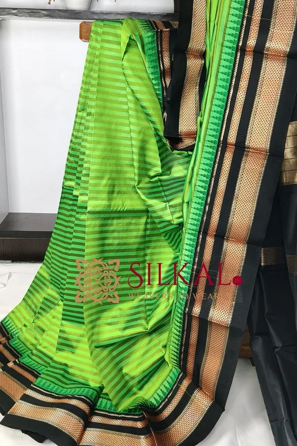 Ilkal_Pure_Silk_Handloom_Temple_Strip_Saree_SKL03713