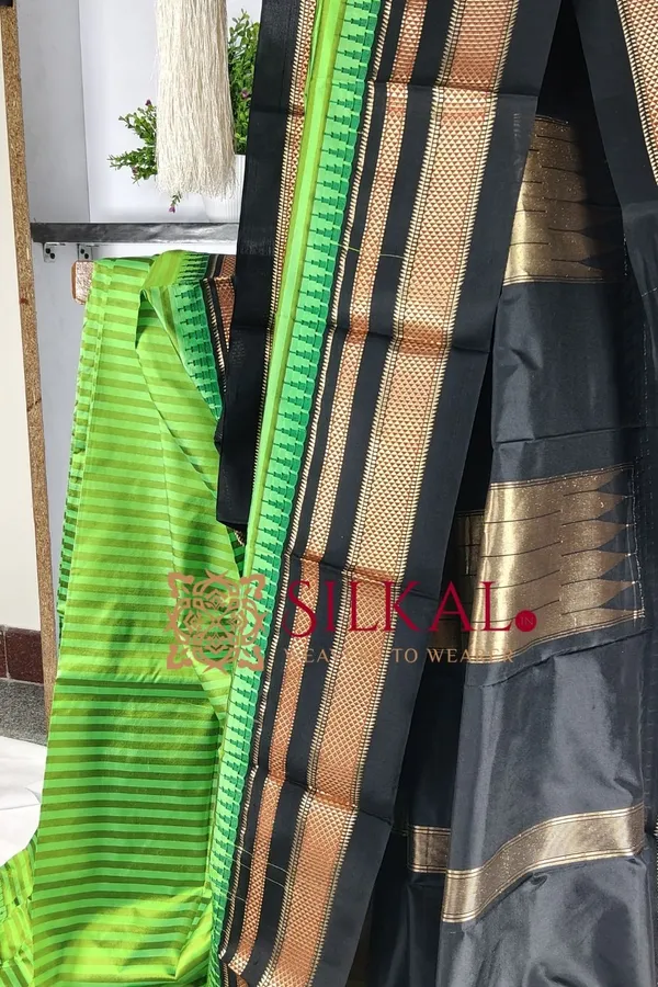 Ilkal_Pure_Silk_Handloom_Temple_Strip_Saree_SKL03713
