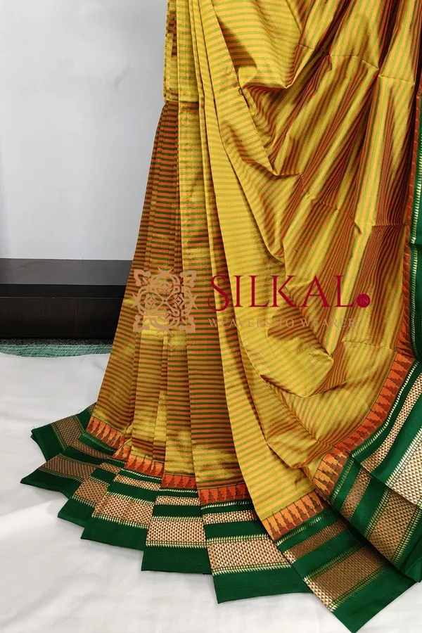 Ilkal_Pure_Silk_Handloom_Temple_Strip_Saree_SKL03714