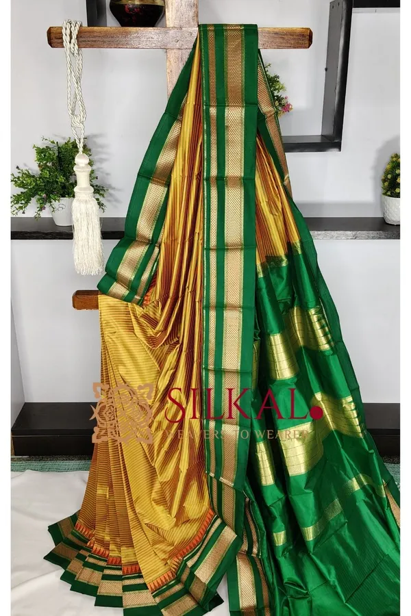 Ilkal_Pure_Silk_Handloom_Temple_Strip_Saree_SKL03714
