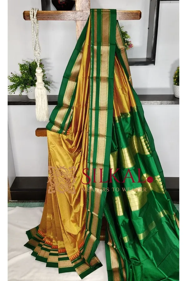 Ilkal_Pure_Silk_Handloom_Temple_Strip_Saree_SKL03714