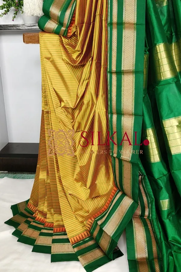 Ilkal_Pure_Silk_Handloom_Temple_Strip_Saree_SKL03714