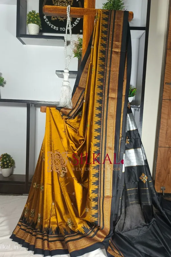 Ilkal_Pure_Silk_Kasuti_Saree_Saree_Code-_SKL1754