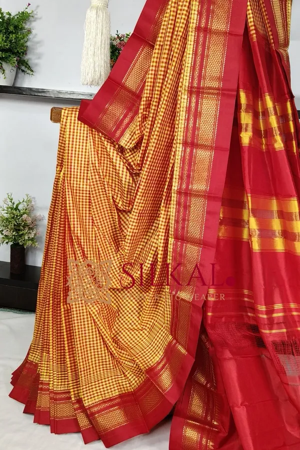 Ilkal_Pure_Silk_Small_Checks_Saree_SKL03734