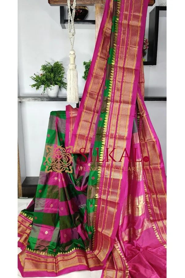 Ilkal_Pure_Silk_Temple_Plain_Saree_SKL03748