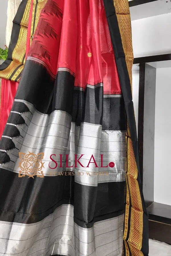 Ilkal_Pure_Silk_Temple_Plain_Saree_SKL03785