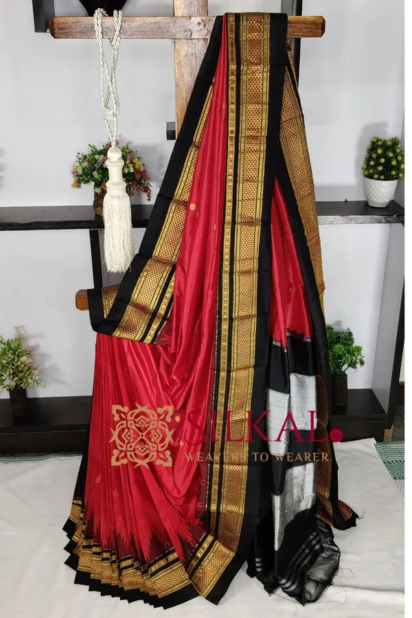 Ilkal_Pure_Silk_Temple_Plain_Saree_SKL03785