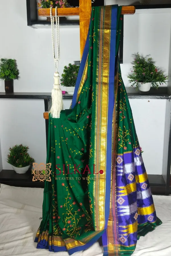 Ilkal_Semi_Silk_With_Kasuti_Saree_Saree_Code-_SKL1824