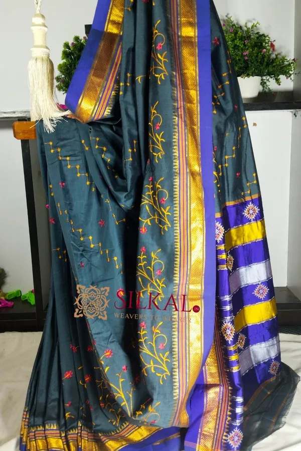Ilkal_Semi_Silk_With_Kasuti_Saree_Saree_Code-_SKL1821