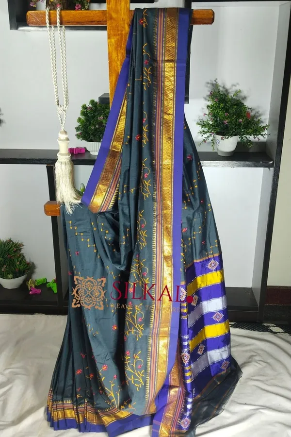 Ilkal_Semi_Silk_With_Kasuti_Saree_Saree_Code-_SKL1821