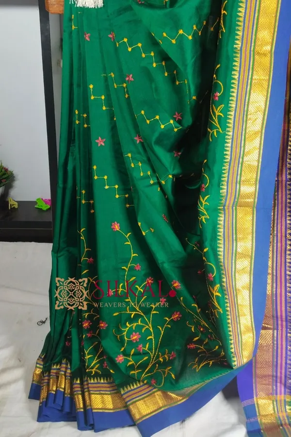 Ilkal_Semi_Silk_With_Kasuti_Saree_Saree_Code-_SKL1824