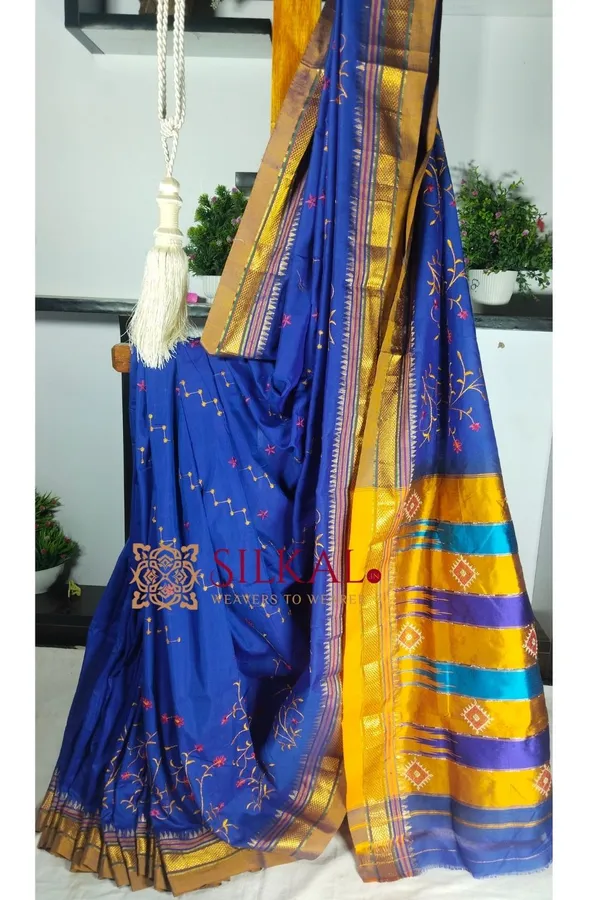 Ilkal_Semi_Silk_With_Kasuti_Saree_Code-_SKL1822