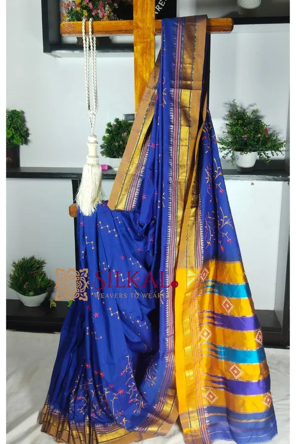 Ilkal_Semi_Silk_With_Kasuti_Saree_Code-_SKL1822