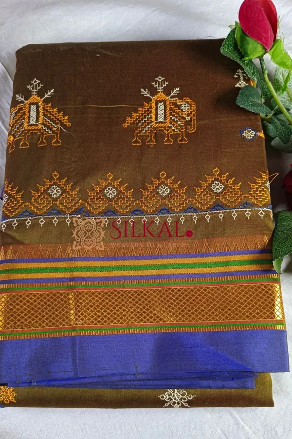 Ilkal_Semi_Silk_With_Kasuti_Saree_Saree_Code-_SKL1750