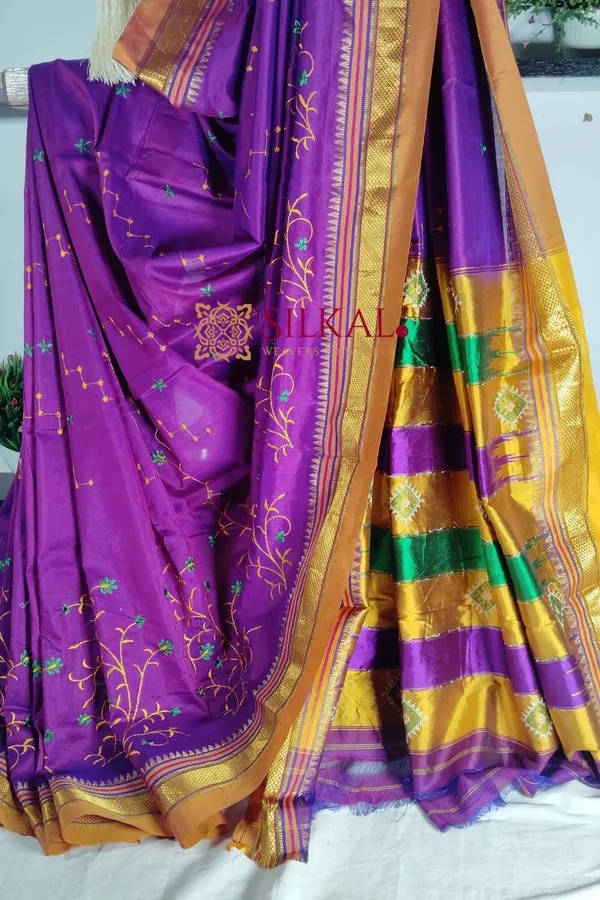 Ilkal_Semi_Silk_With_Kasuti_Saree_Code-_SKL1868