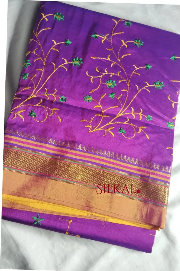 Ilkal_Semi_Silk_With_Kasuti_Saree_Code-_SKL1868